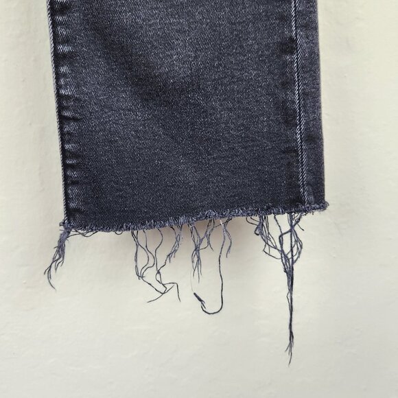 Gap High Rise Kick Fit Flare Raw Hem Jeans in Washed Black sz 23/000P - Picture 10 of 13